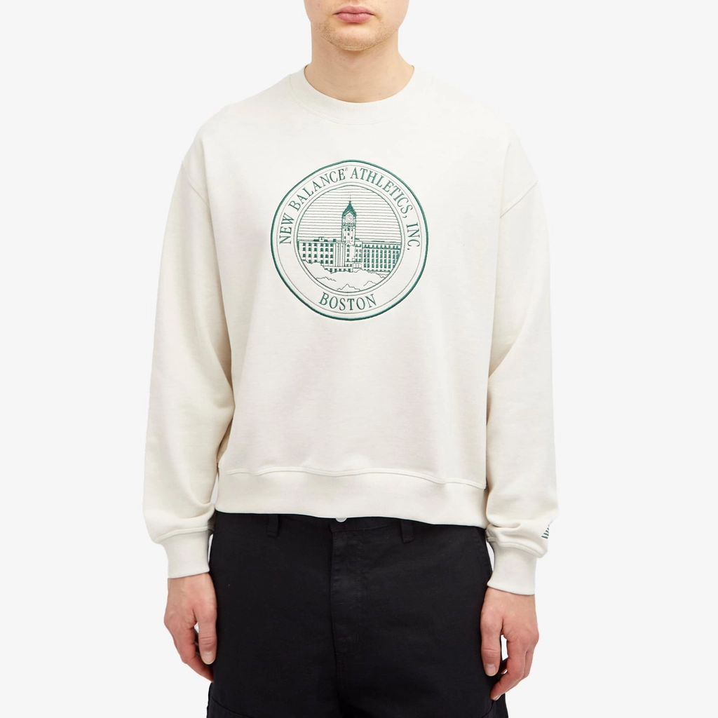 New Balance Men's Varsity Oversized Crewneck Sweat Light Heather